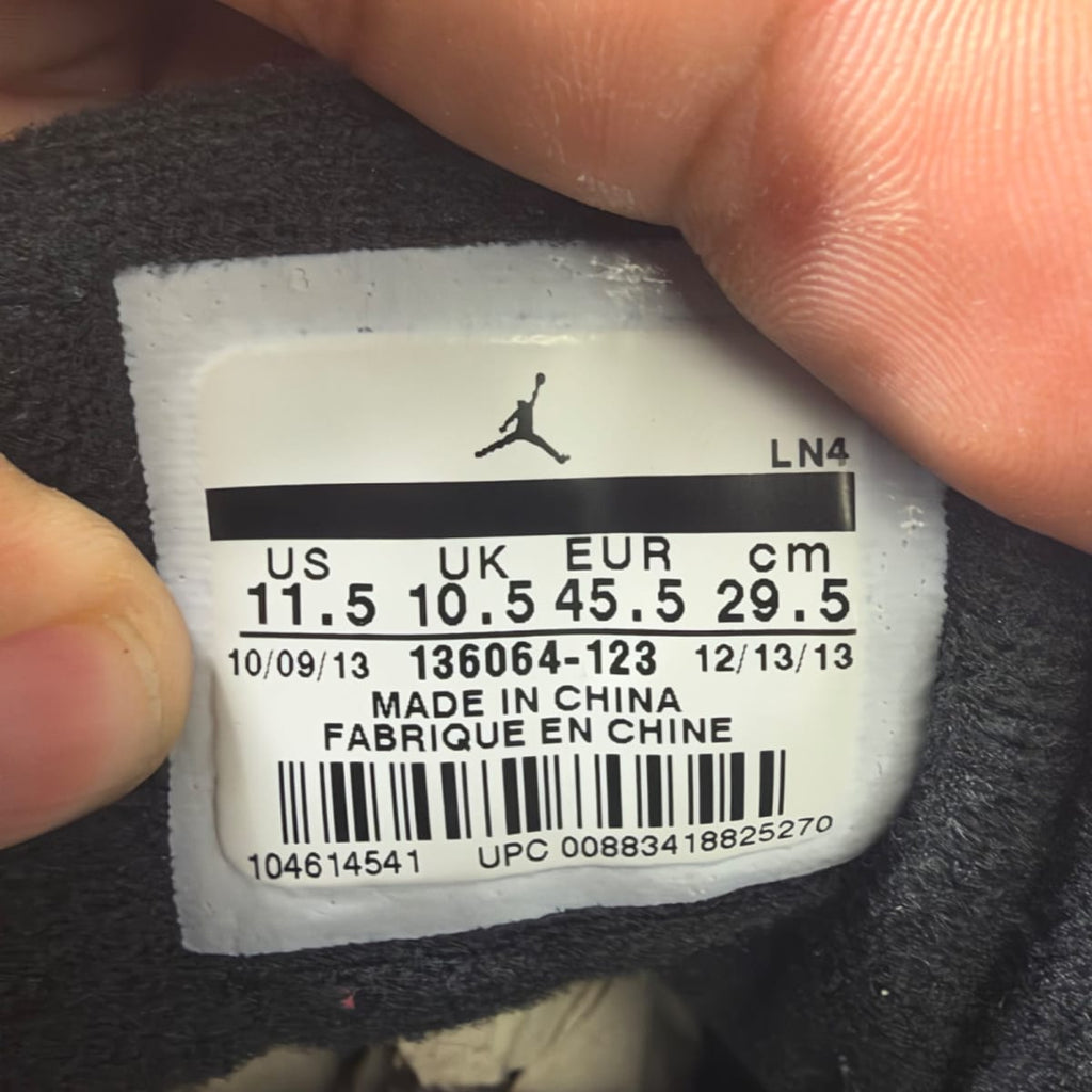 Jordan 3 Retro Infrared 23 (Size 11.5) - aux