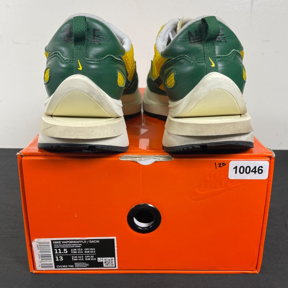 Nike Vaporwaffle sacai Tour Yellow Stadium Green 11.5 (Moderately Worn Pre-Owned)NikeTour Yellow/Stadium Green-Sail - Image 4