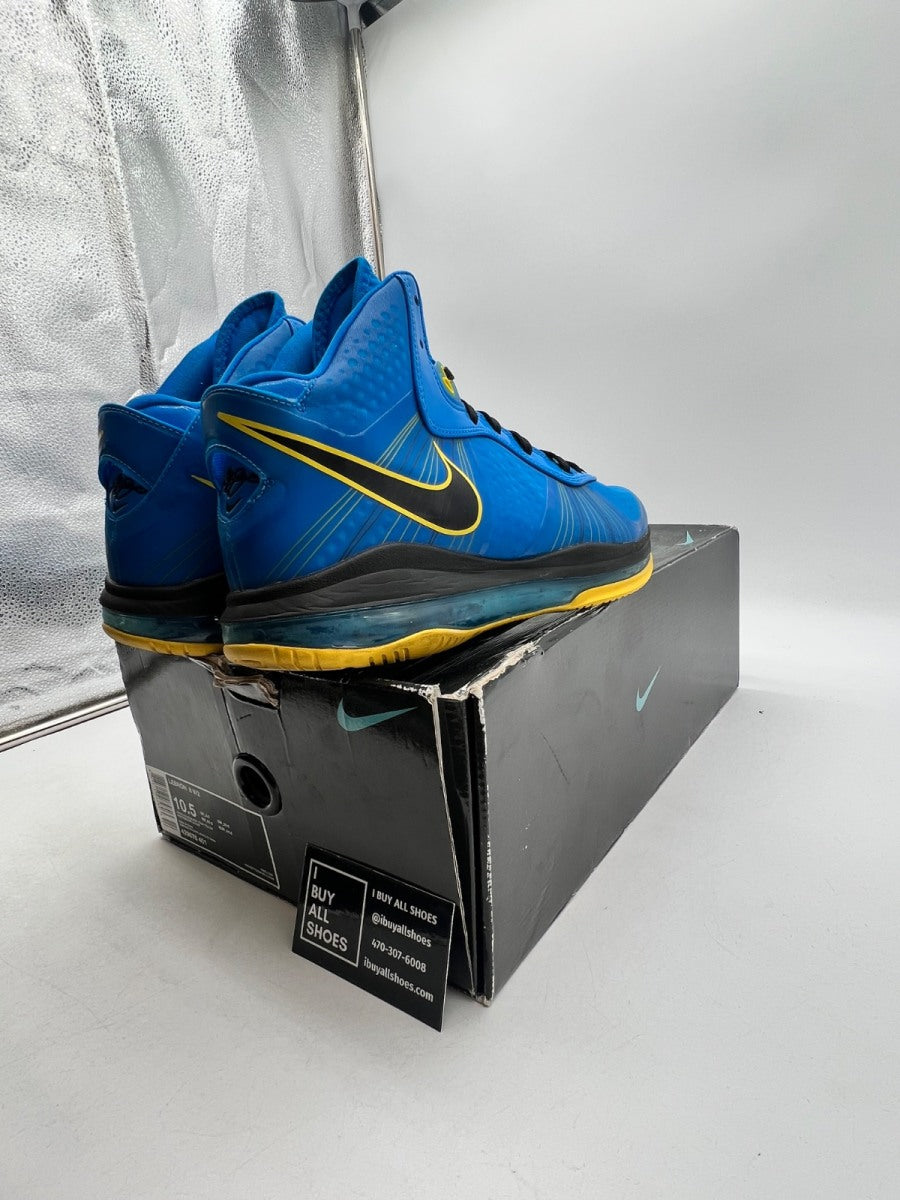 Nike LeBron 8 V/2 Entourage 10.5 (Moderately Worn Pre-Owned) - Image 5