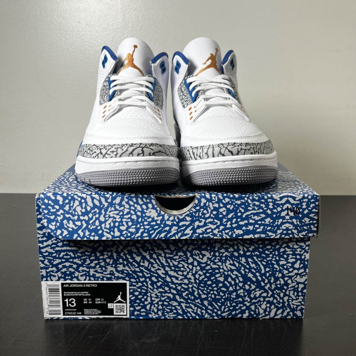 Jordan 3 Retro Wizards 13 (Lightly Worn Pre-Owned)JordanWhite/True Blue/Metallic Copper/Cement Grey - Image 2