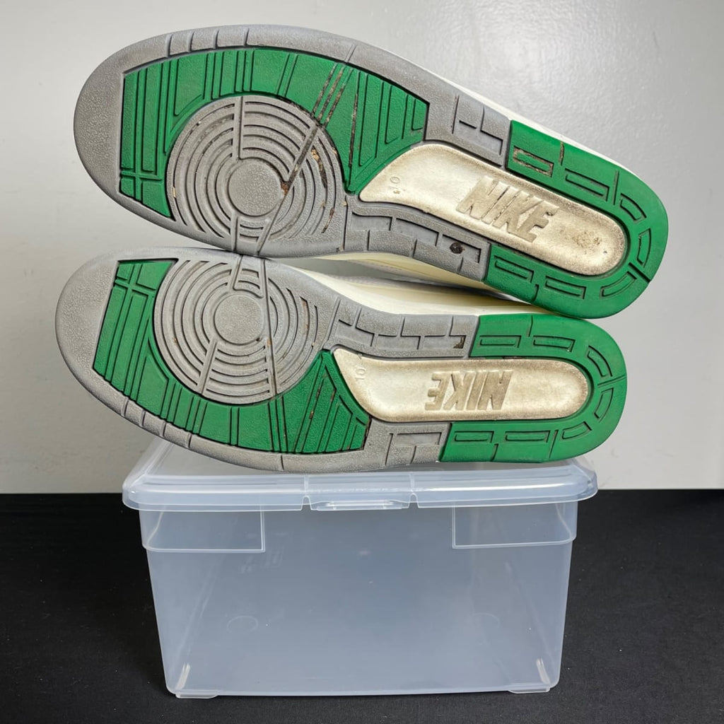 Jordan 2 Retro Lucky Green (Size 10) - aux