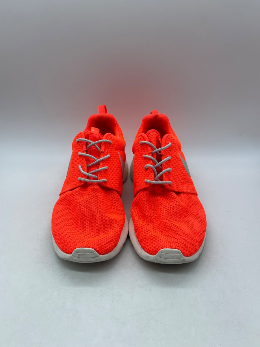 Nike Roshe Run Total Crimson Gamma Grey 12 (Moderately Worn Pre-Owned) - Image 2