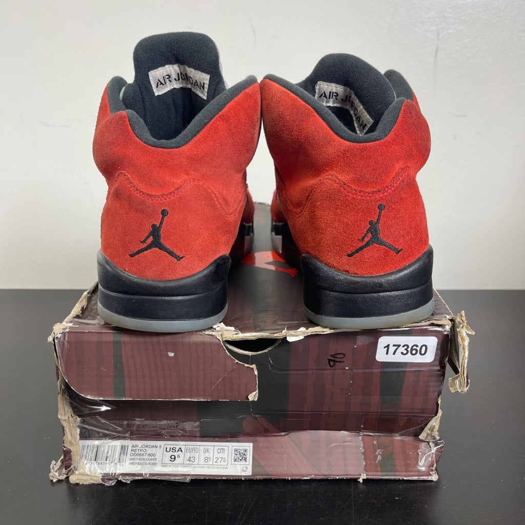 Jordan 5 Retro Raging Bull Red (2021) 9.5 (Moderately Worn Pre-Owned)JordanVarsity Red/Black-White - Image 4