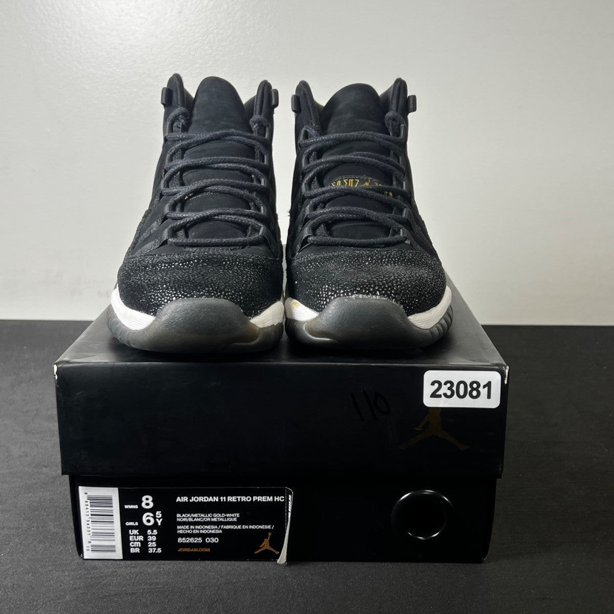 Jordan 11 Retro Heiress Black Stingray (GS) 8Y (Moderately Worn Pre-Owned)JordanBlack/Metallic Gold-White-Infrared 23 - Image 2