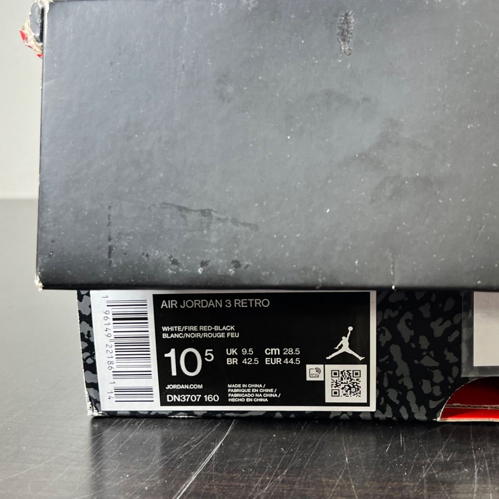 Jordan 3 Retro Fire Red (2022) 10.5 (Moderately Worn Pre-Owned)JordanWhite/Fire Red/Cement Grey/Black - Image 4