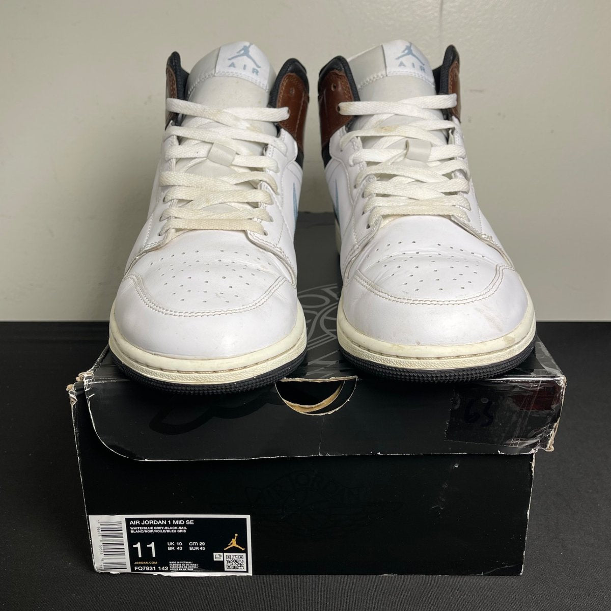 Jordan 1 Mid SE Brown Blue Grey (Size 11) - aux