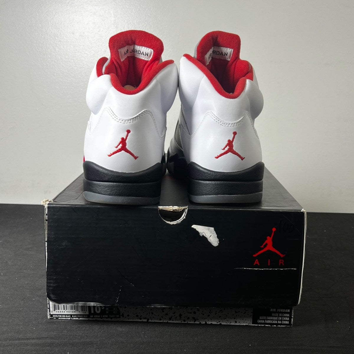 Jordan 5 Retro Fire Red (2013) 10.5 (Lightly Worn Pre-Owned)JordanWhite/Fire Red-Black - Image 5