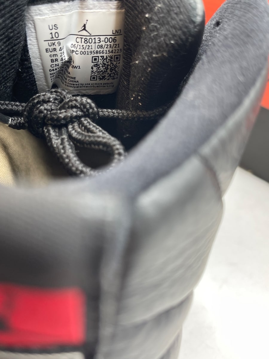 Jordan 12 Retro Playoffs (2022) 10 (Moderately Worn Pre-Owned) - Image 8