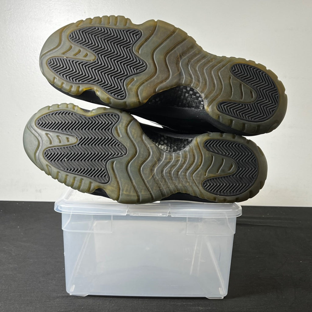 Jordan 11 Retro Cap and Gown 13 (Moderately Worn Pre-Owned)JordanBlack/Black-Black - Image 5