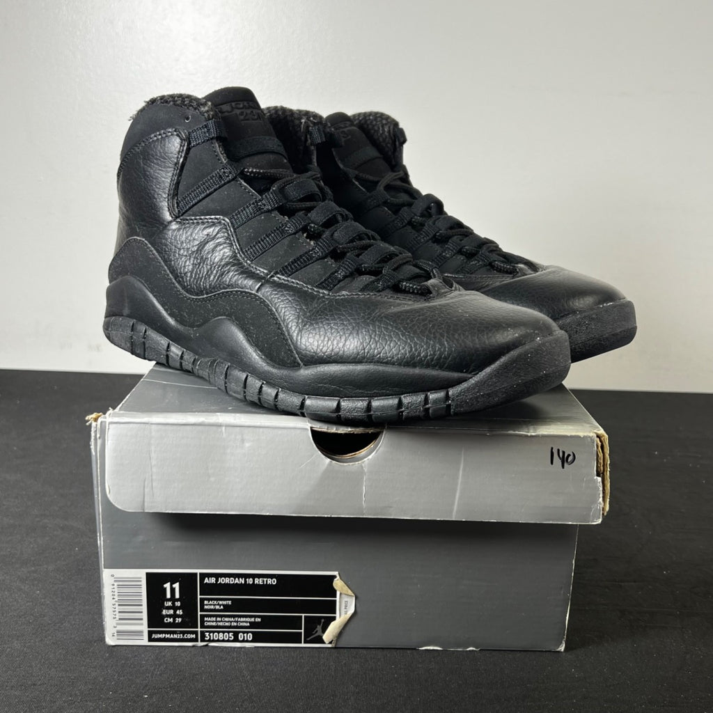 Jordan 10 Retro Blackout 11 (Heavily Worn Pre-Owned)JordanBlack/White - Image 1