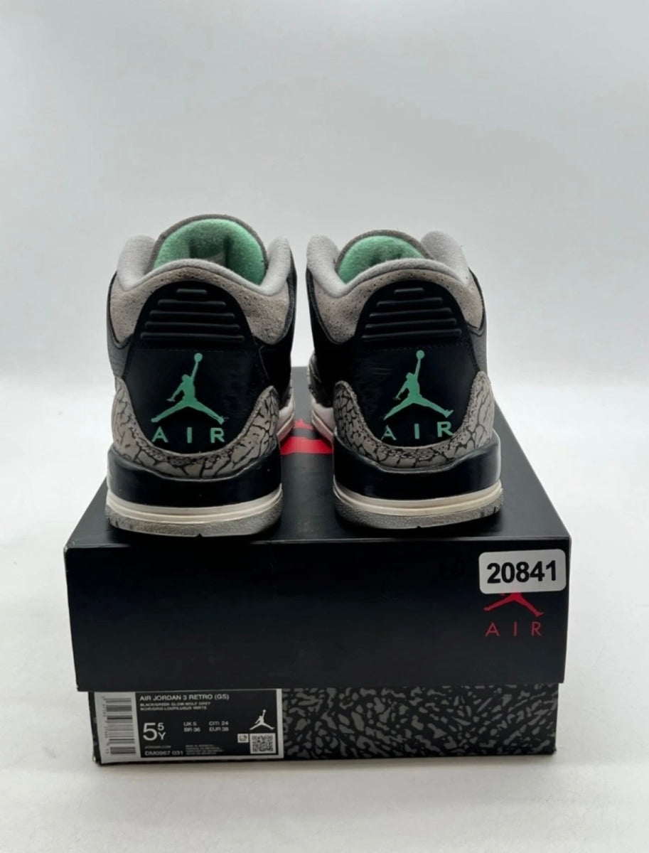 Jordan 3 Retro Green Glow (GS) 5.5Y (Moderately Worn Pre-Owned)JordanBlack/Green Glow/Wolf Grey/White - Image 5