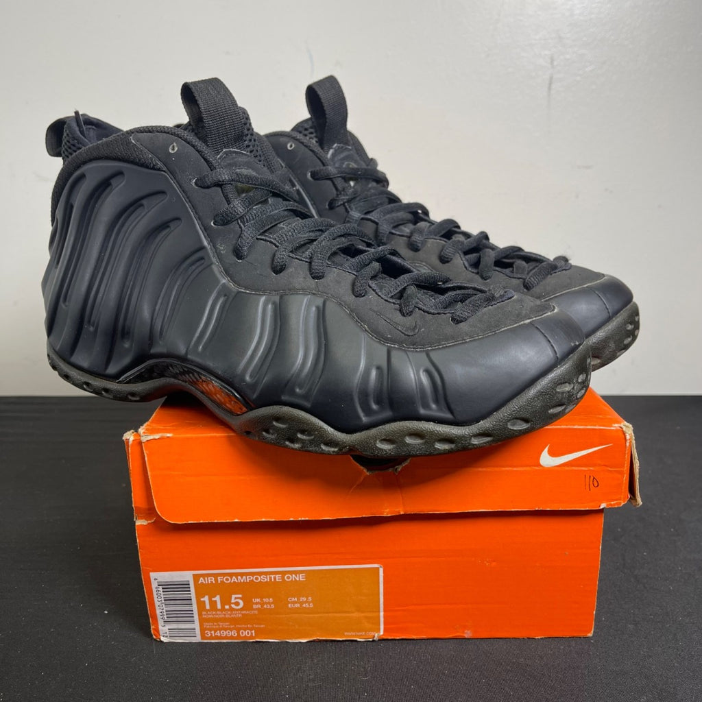 Nike Air Foamposite One Anthracite (2007) 11.5 (Moderately Worn Pre-Owned)NikeBlack/Black-Anthracite - Image 1