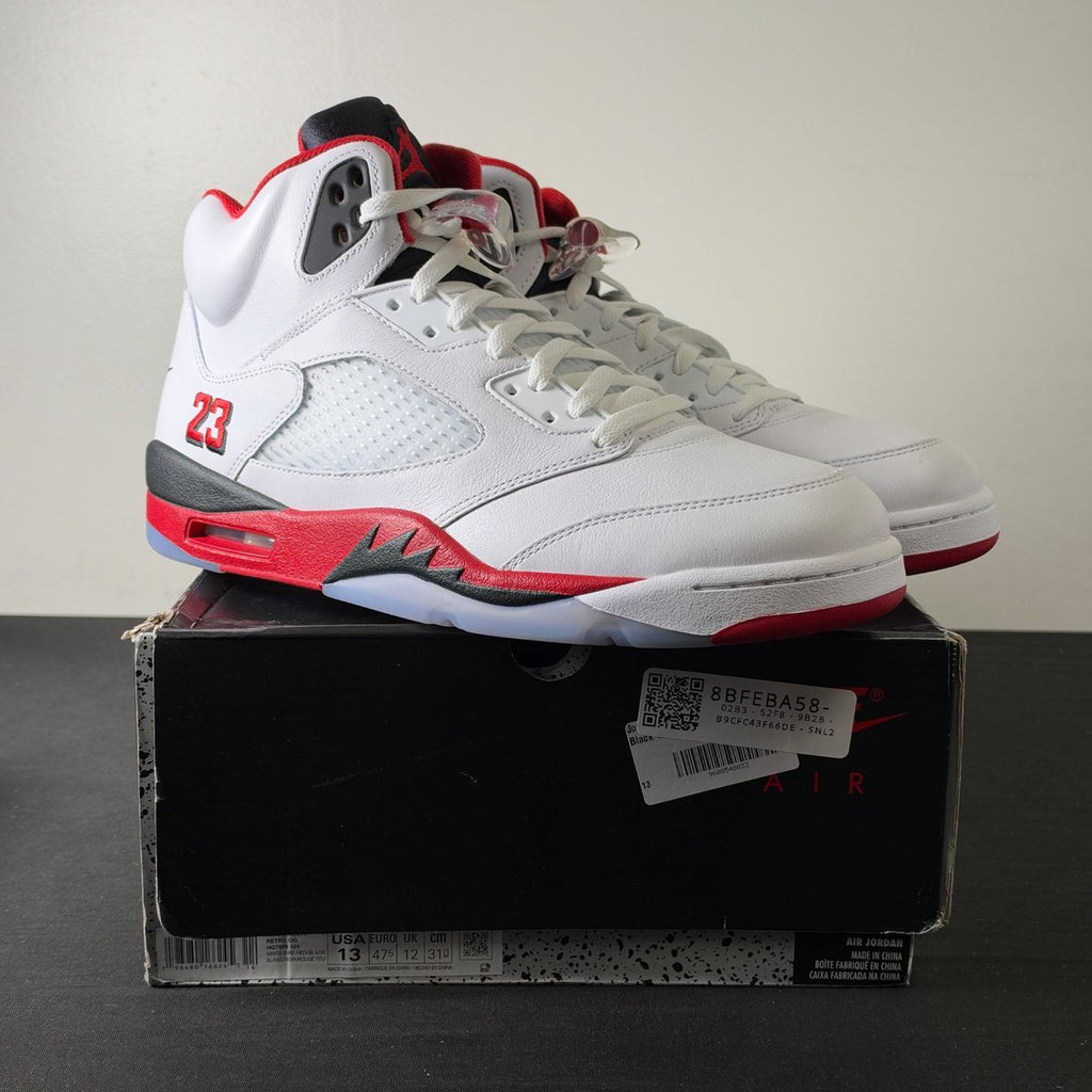 Jordan 5 Retro Fire Red Black Tongue (2025) (Size 13) - aux