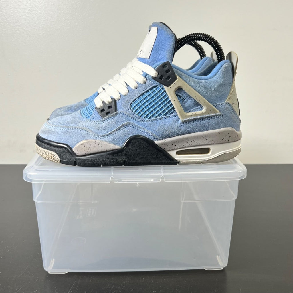 Jordan 4 Retro University Blue (GS) 4Y (Moderately Worn Pre-Owned)JordanUniversity Blue/Tech Grey/White/Black - Image 6