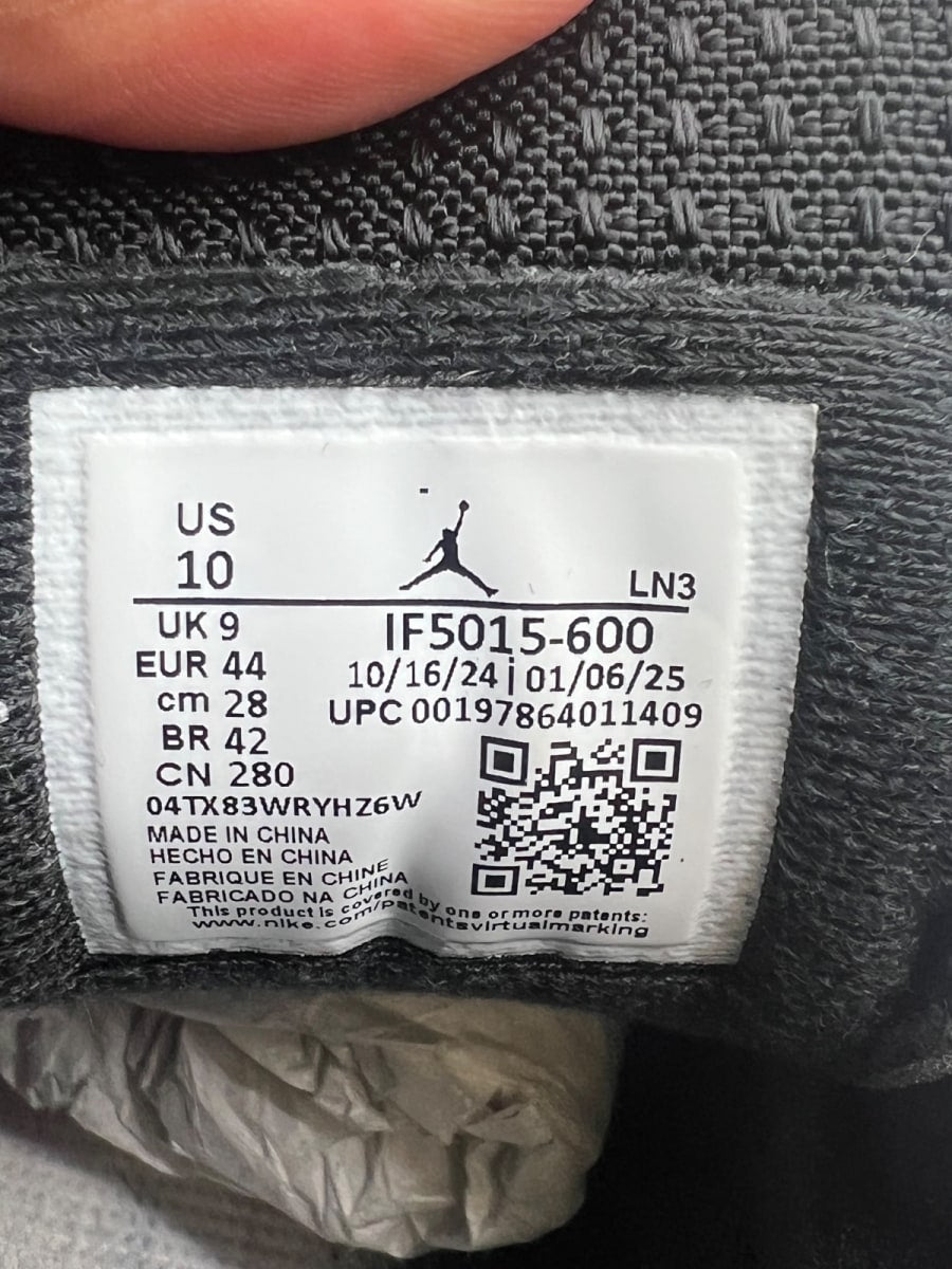 Jordan 14 Retro Ferrari (2025) 10 (Lightly Worn Pre-Owned) - Image 9