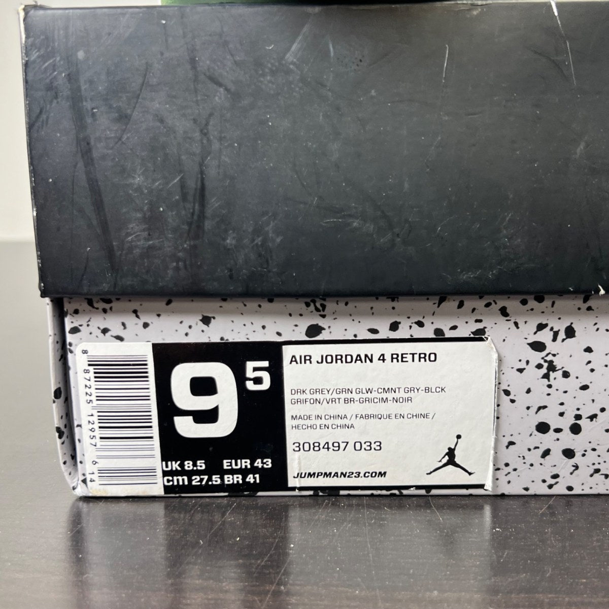Jordan 4 Retro Green Glow 9.5 (Heavily Worn Pre-Owned)JordanDark Grey/Green Glow-Cement Grey-Black - Image 3