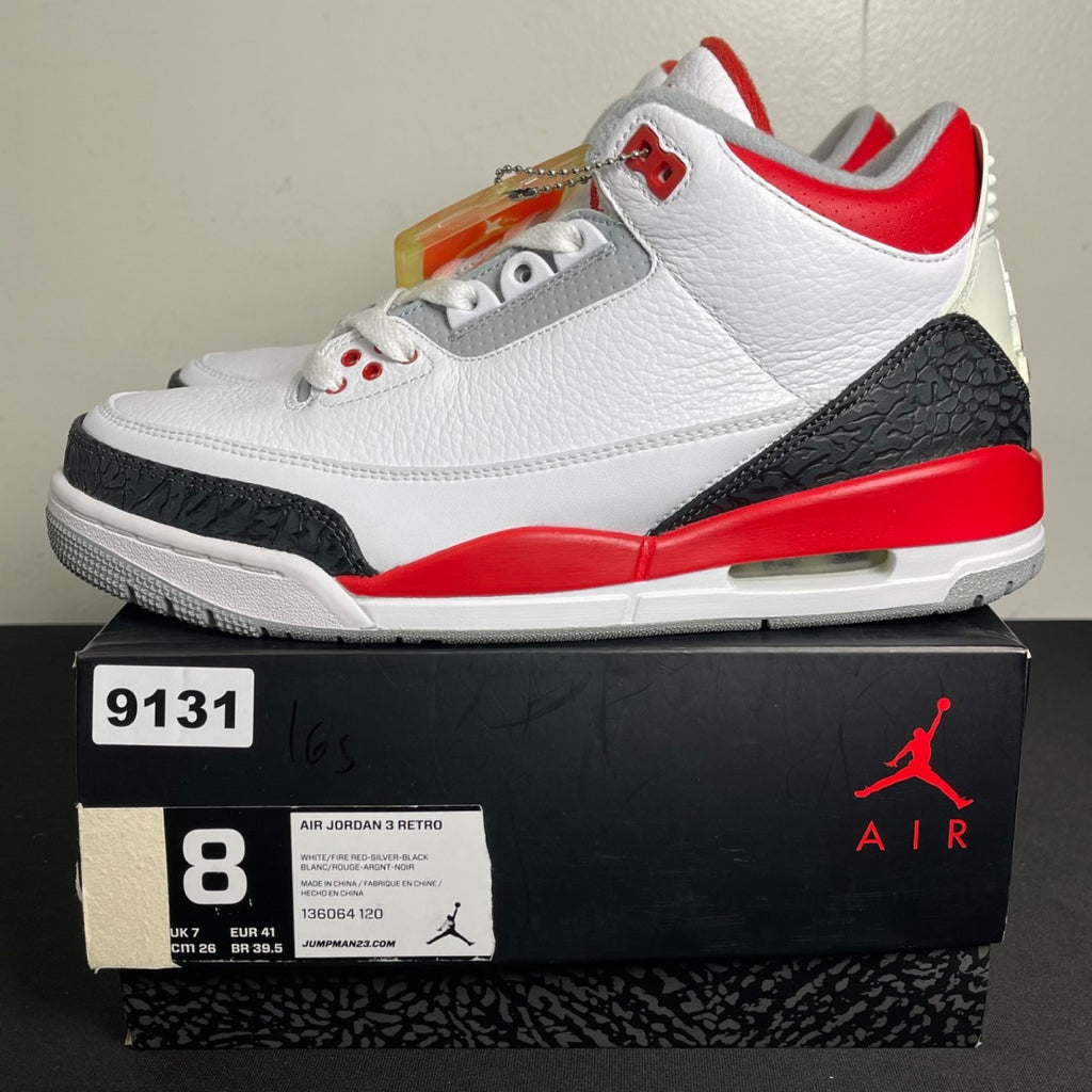 Jordan 3 Retro Fire Red (2013) (Size 8) - Image 3