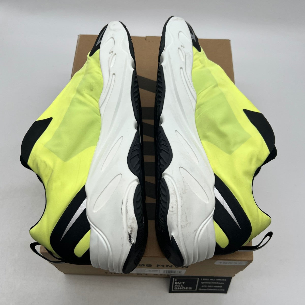 adidas Yeezy Boost 700 MNVN Laceless Phosphor - Image 7
