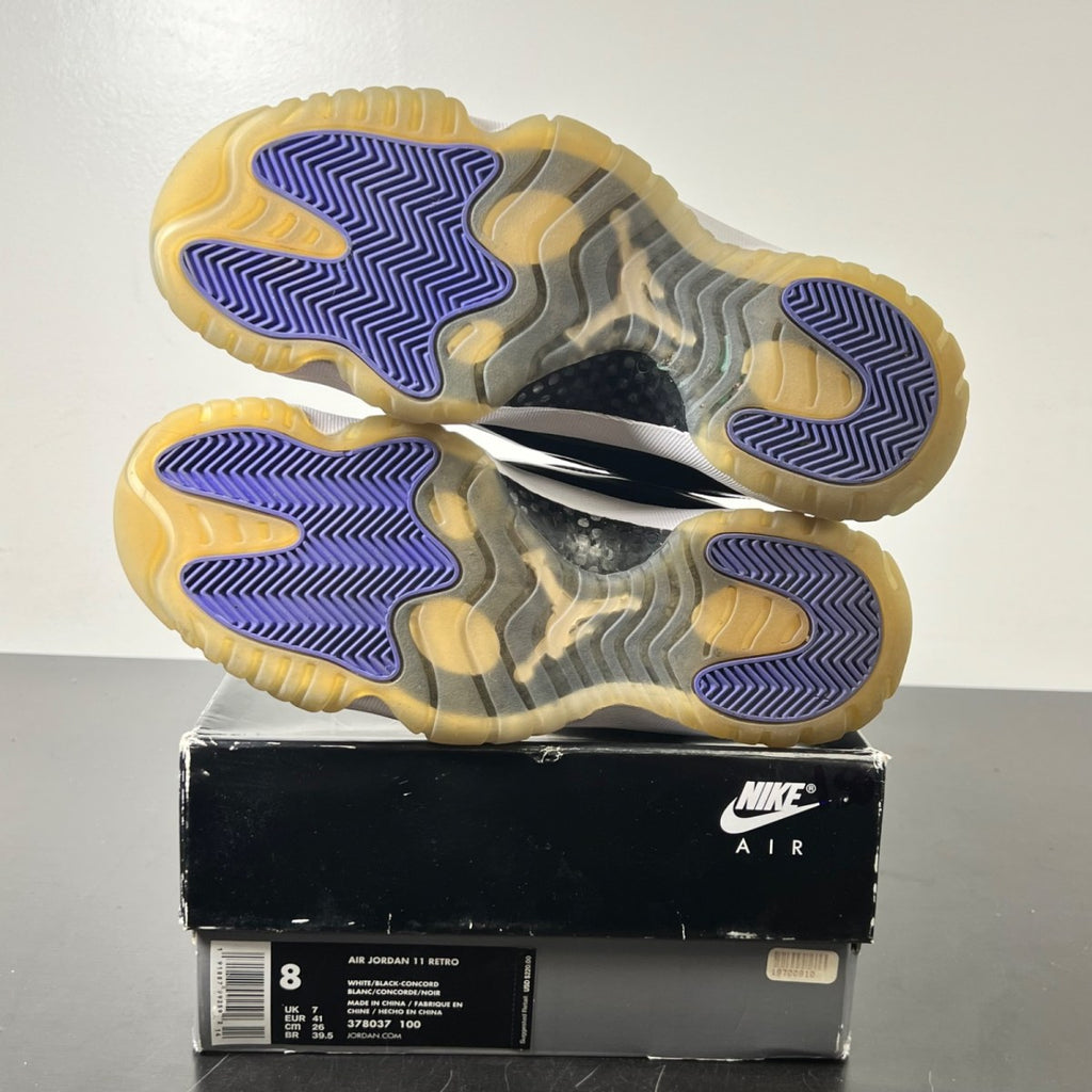 Jordan 11 Retro Concord (2018) 8 (Moderately Worn Pre-Owned)JordanWhite/Black-Concord - Image 6