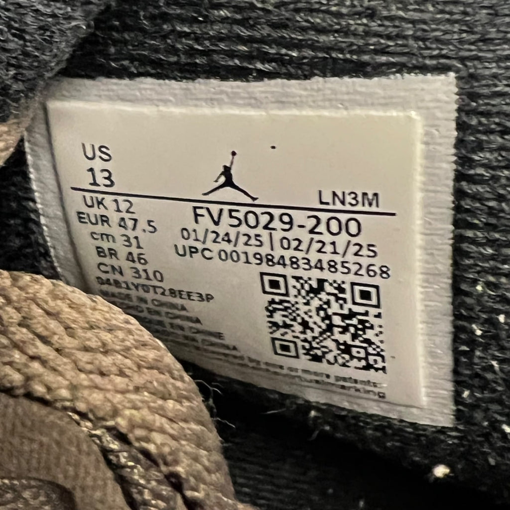 Jordan 4 Retro Cave Stone 13 (Moderately Worn Pre-Owned)JordanCave Stone/Black/Moon Particle - Image 7