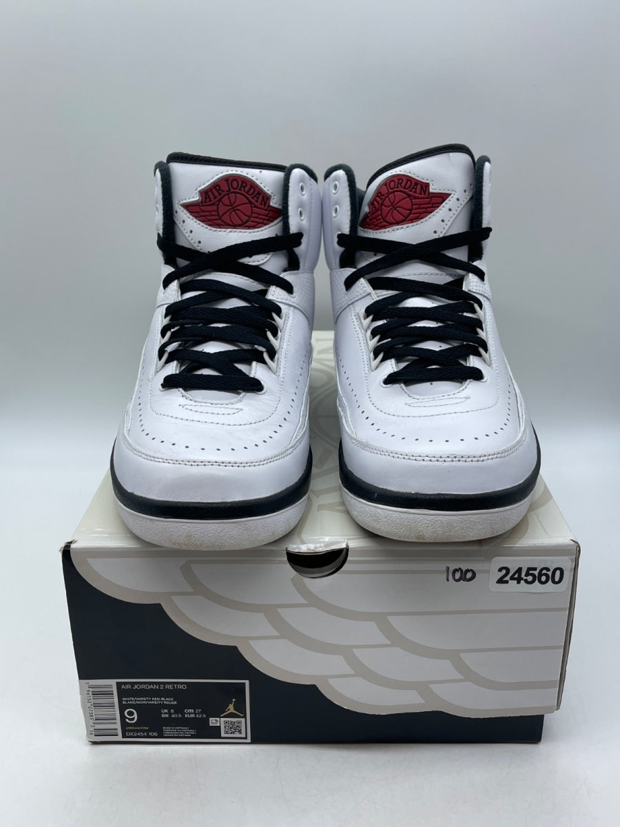 Jordan 2 Retro OG Chicago (2022) 9 (Moderately Worn Pre-Owned)JordanWhite/Varsity Red/Black - Image 2