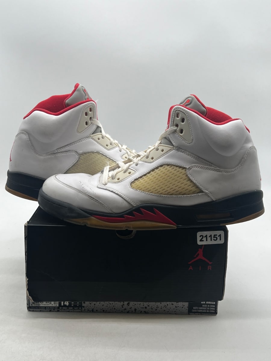 Jordan 5 Retro Fire Red (2013) 14 (Heavily Worn Pre-Owned) - Image 1