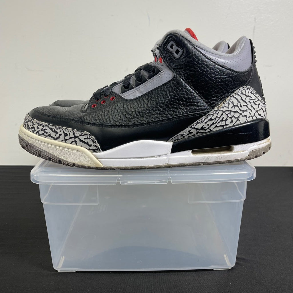 Jordan 3 Retro Black Cement (2011) 10.5 (Moderately Worn Pre-Owned)JordanBlack/Cement Grey-White-Varsity Red - Image 3