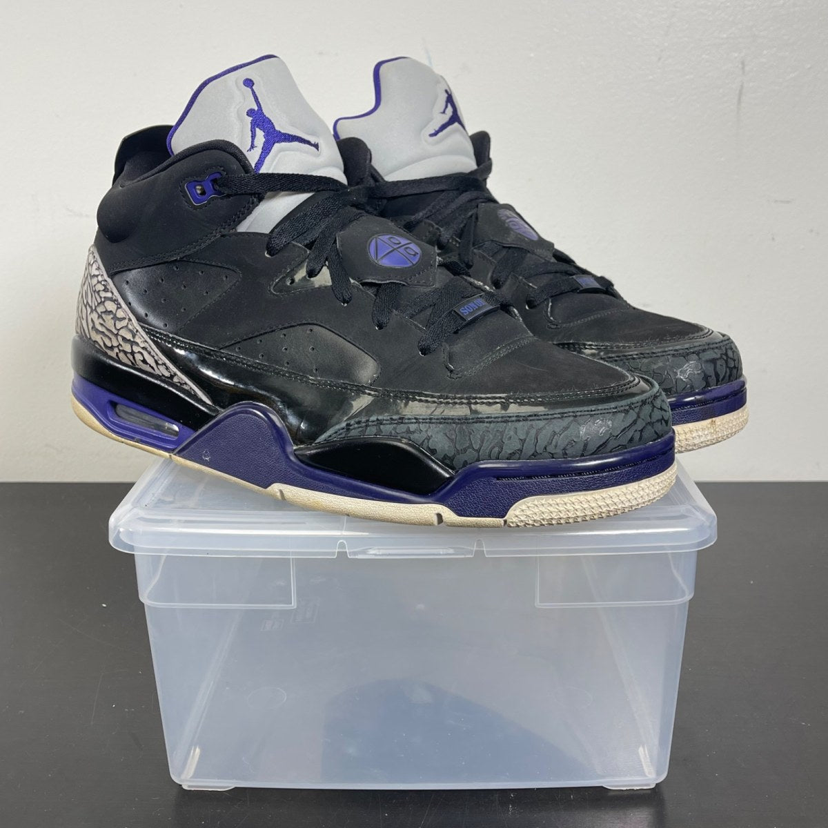 Jordan Son of Mars Low Black Grape 12 (Moderately Worn Pre-Owned)JordanBlack/Grape Ice-White - Image 1