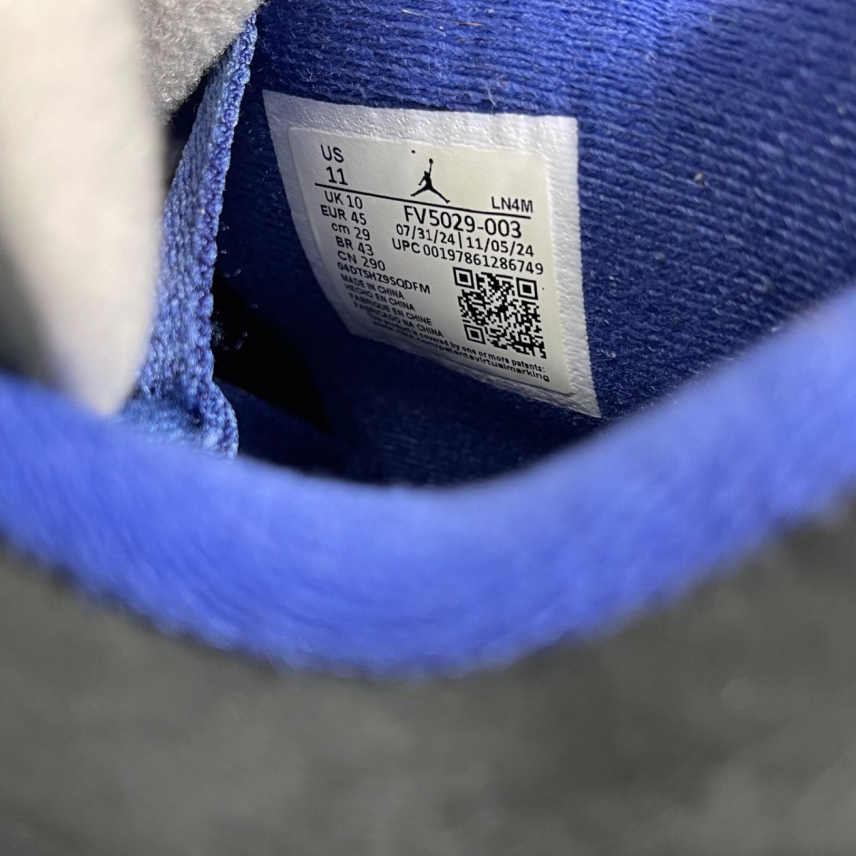 Jordan 4 Retro Rare Air (Gold Lettering) 11 (Moderately Worn Pre-Owned)JordanBlack/Fire Red/Deep Royal Blue/Dark Smoke Grey/Tech Grey - Image 6