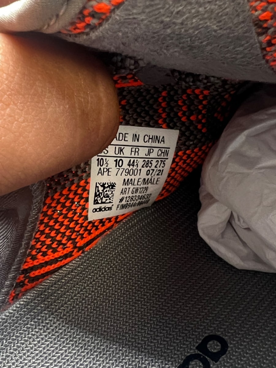adidas Yeezy Boost 350 V2 Beluga Reflective 10.5 (Lightly Worn Pre-Owned) - Image 7