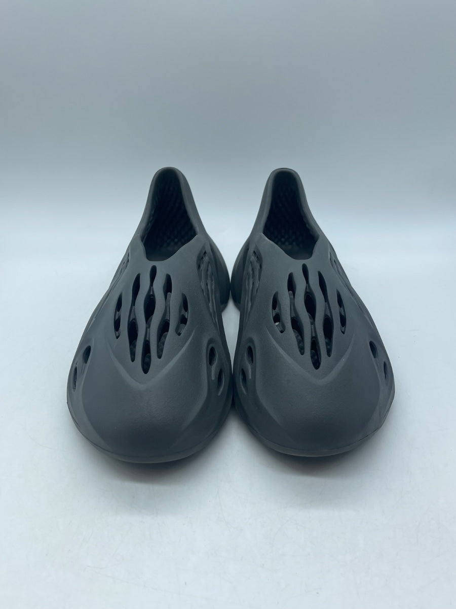 adidas Yeezy Foam RNR Carbon 11 (Moderately Worn Pre-Owned) - Image 2