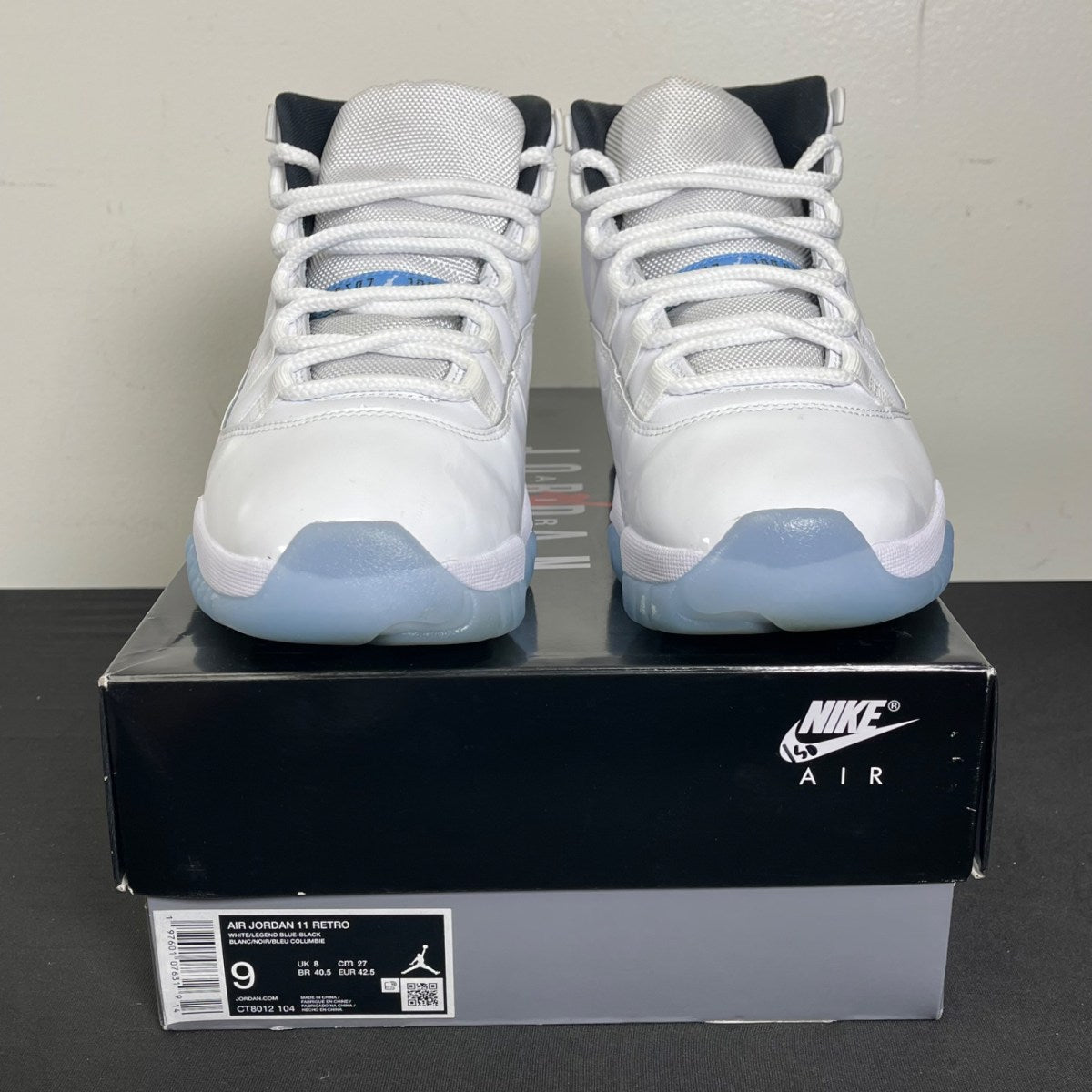 Jordan 11 Retro Legend Blue (2024) 9 (Moderately Worn Pre-Owned)JordanWhite/Legend Blue/Black - Image 2