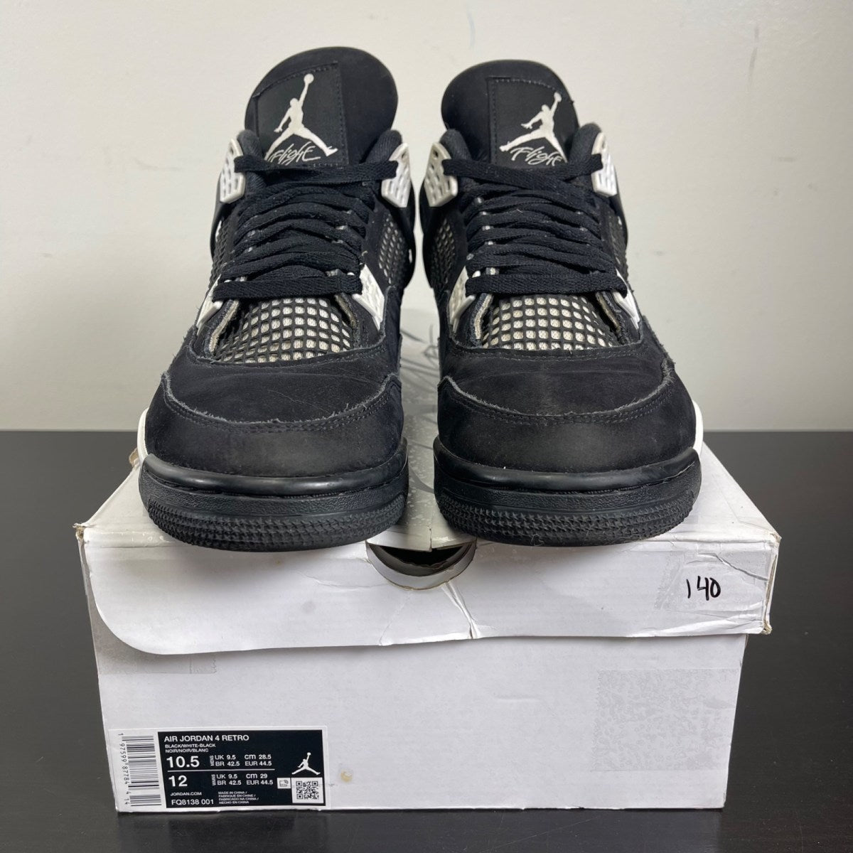 Jordan 4 Retro White Thunder 10.5 (Moderately Worn Pre-Owned)JordanBlack/White/Black - Image 2