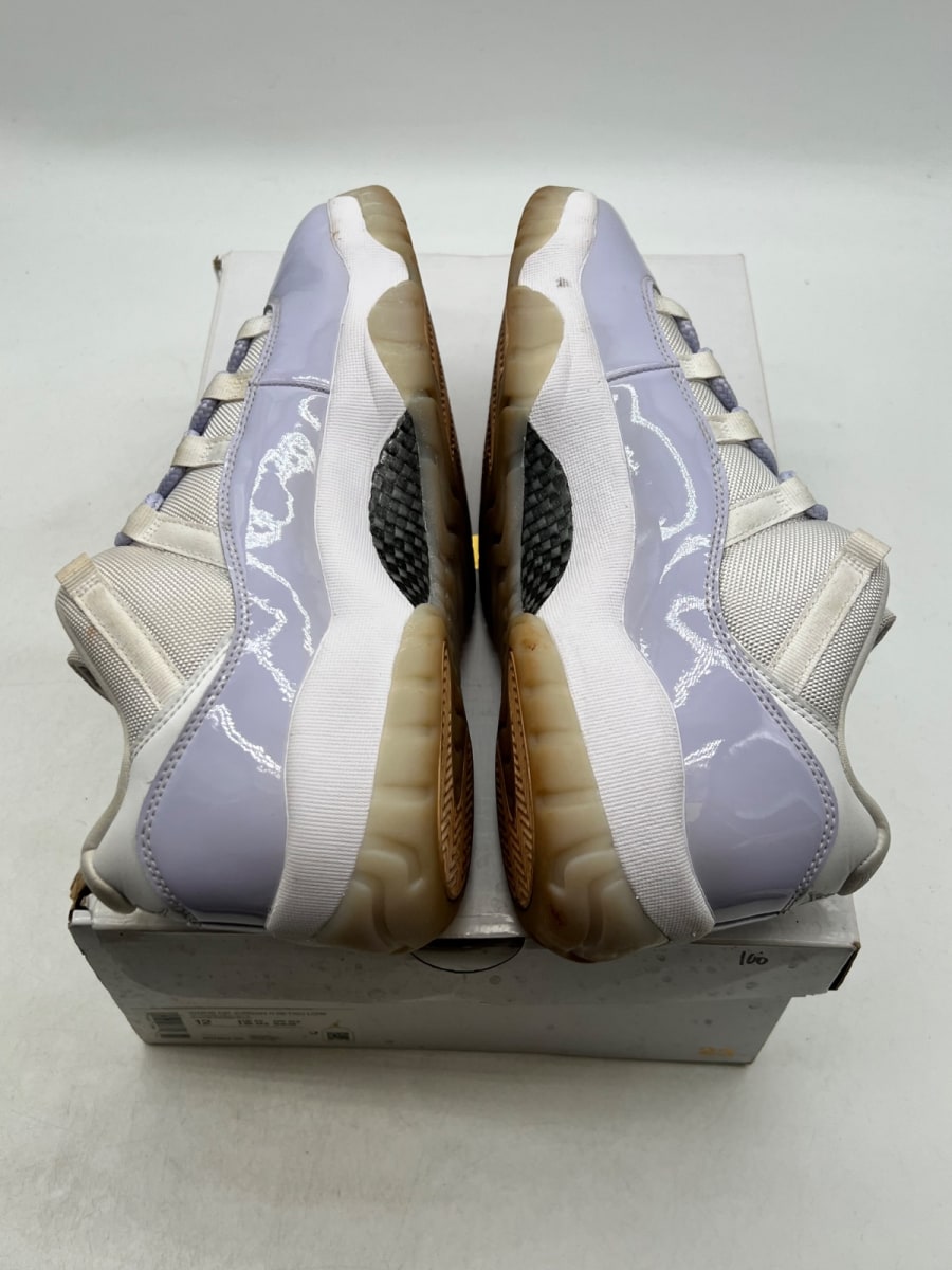 Jordan 11 Retro Low Pure Violet (Women's) 12W (Moderately Worn Pre-Owned)JordanWhite/Pure Violet-White - Image 9