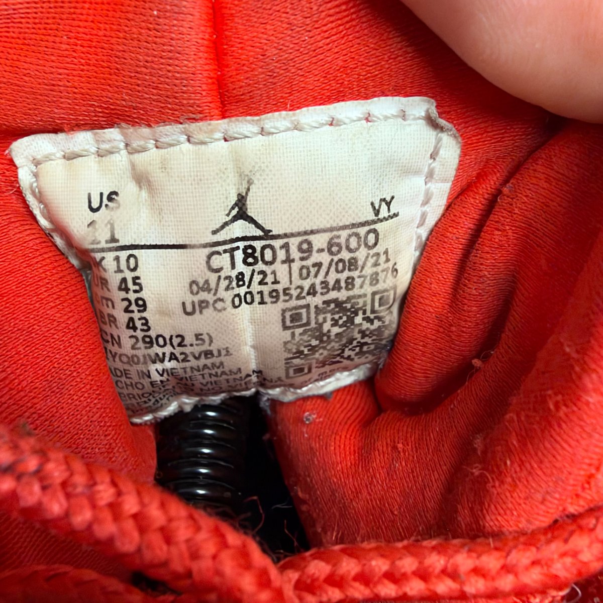 Jordan 9 Retro Chile Red (Size 11) - aux