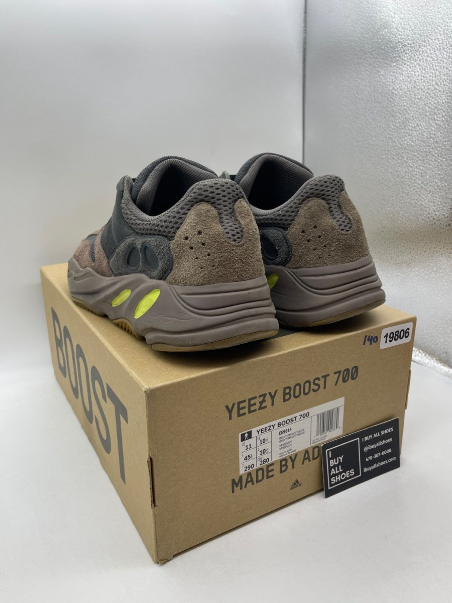 adidas Yeezy Boost 700 Mauve 11 (Moderately Worn Pre-Owned) - Image 4