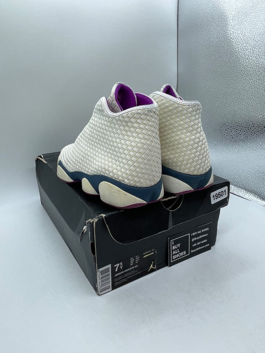 Air Jordan Horizon GS 'Sail Hyper Violet' 7.5 (Moderately Worn Pre-Owned) - Image 4