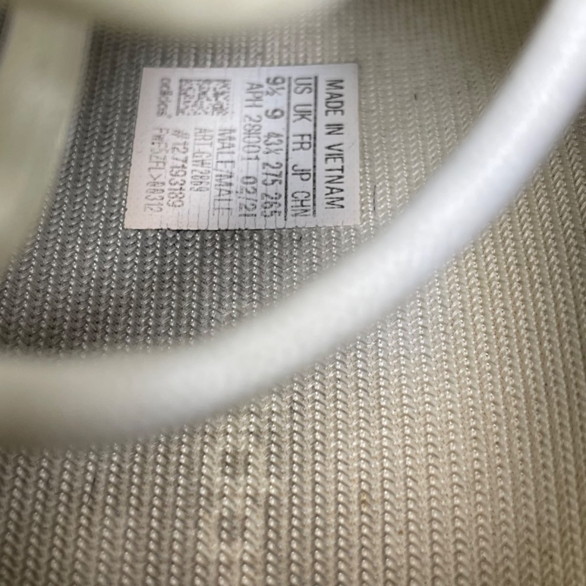 adidas Yeezy Boost 350 V2 Mono Ice 9.5 (Moderately Worn Pre-Owned)adidasMono Ice/Mono Ice/Mono Ice - Image 6