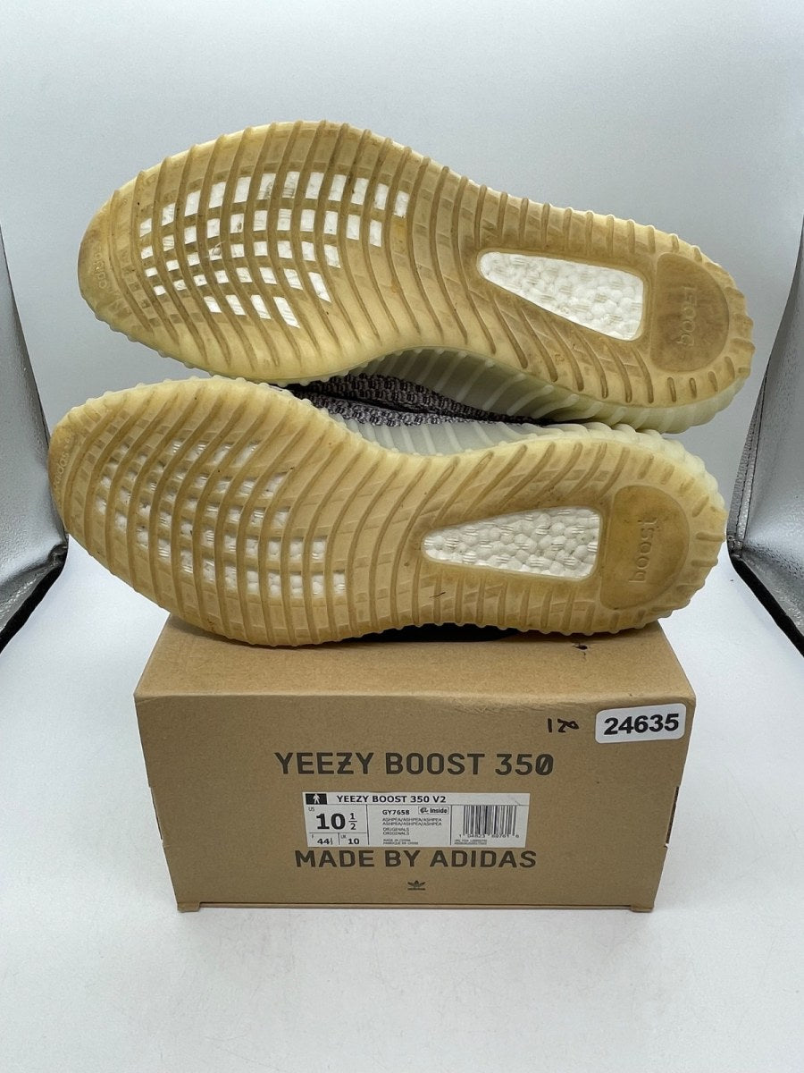 adidas Yeezy Boost 350 V2 Ash Pearl 10.5 (Moderately Worn Pre-Owned)adidasAsh Pearl/Ash Pearl/Ash Pearl - Image 7