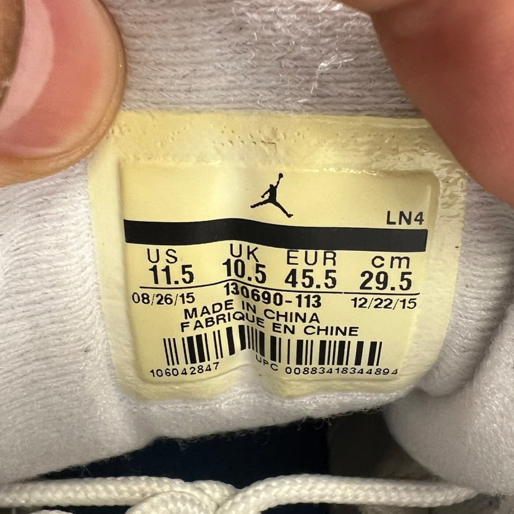 Jordan 12 Retro French Blue (2016) 11.5 (Moderately Worn Pre-Owned)JordanWhite/French Blue-Metallic Silver-Varsity Red - Image 4