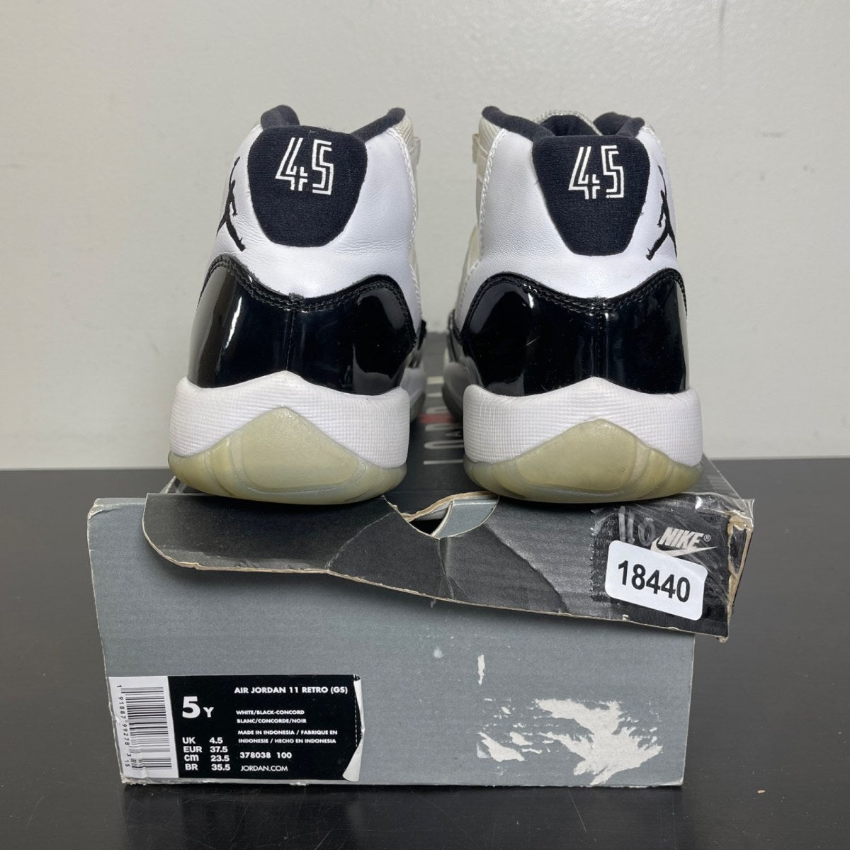 Jordan 11 Retro Concord (2018) (GS) 5Y (Moderately Worn Pre-Owned)JordanWhite/Black-Concord - Image 4