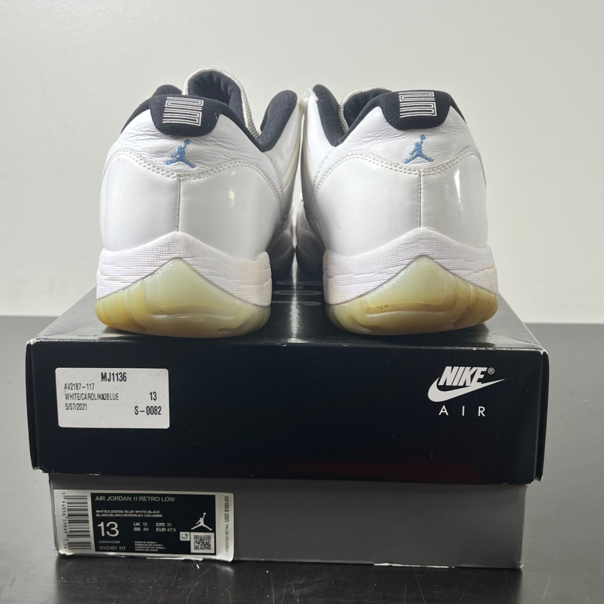 Jordan 11 Retro Low Legend Blue 13 (Heavily Worn Pre-Owned)JordanWhite/White-Black-Legend Blue - Image 4
