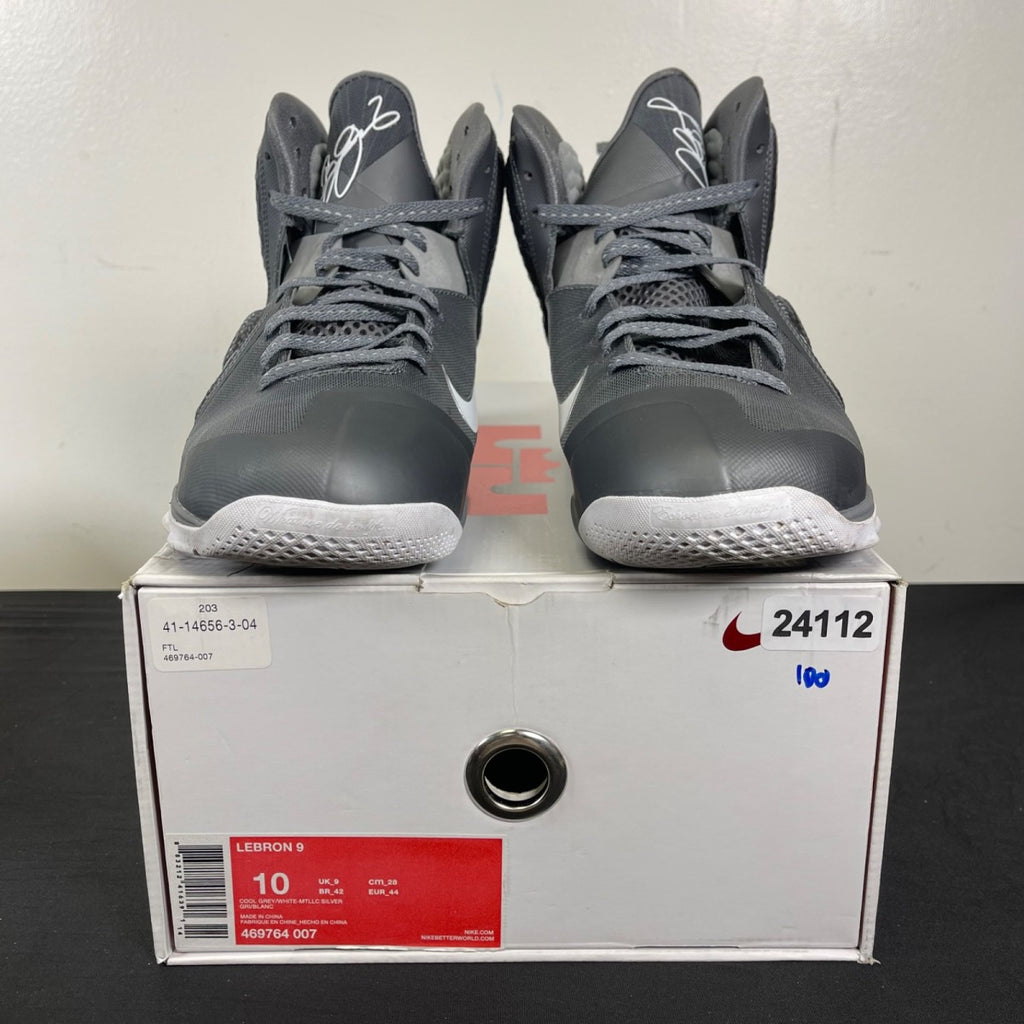 Nike LeBron 9 Cool Grey 10 (Moderately Worn Pre-Owned)Nikecool grey white metallic silver - Image 2