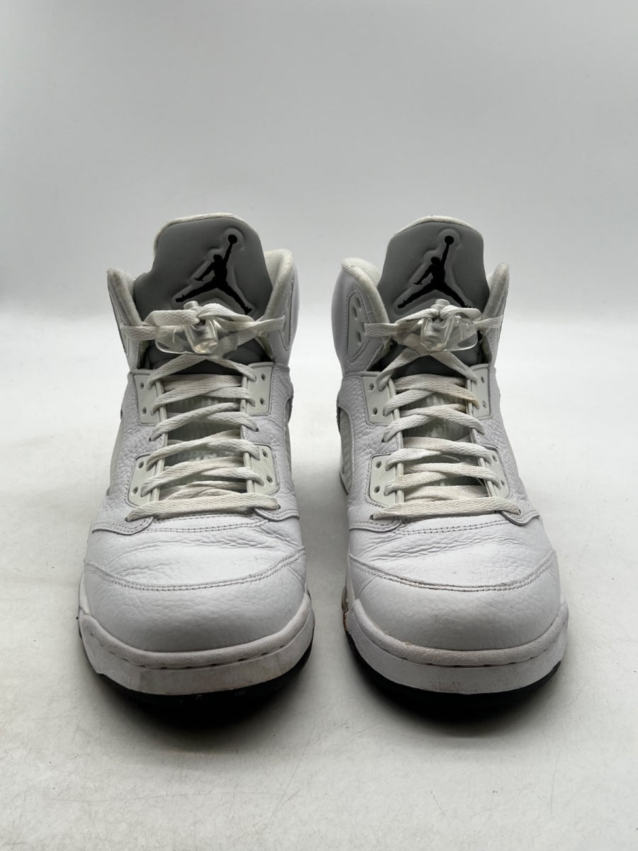 Jordan 5 Retro Metallic White (2015) 13 (Moderately Worn Pre-Owned)JordanWhite/Metallic Silver-Black - Image 2
