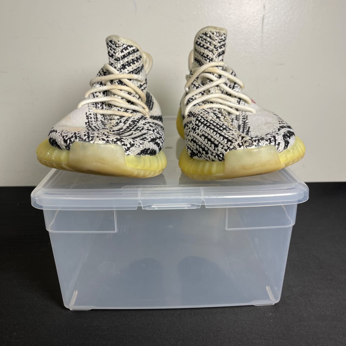 adidas Yeezy Boost 350 V2 Zebra (Size 11.5) - aux