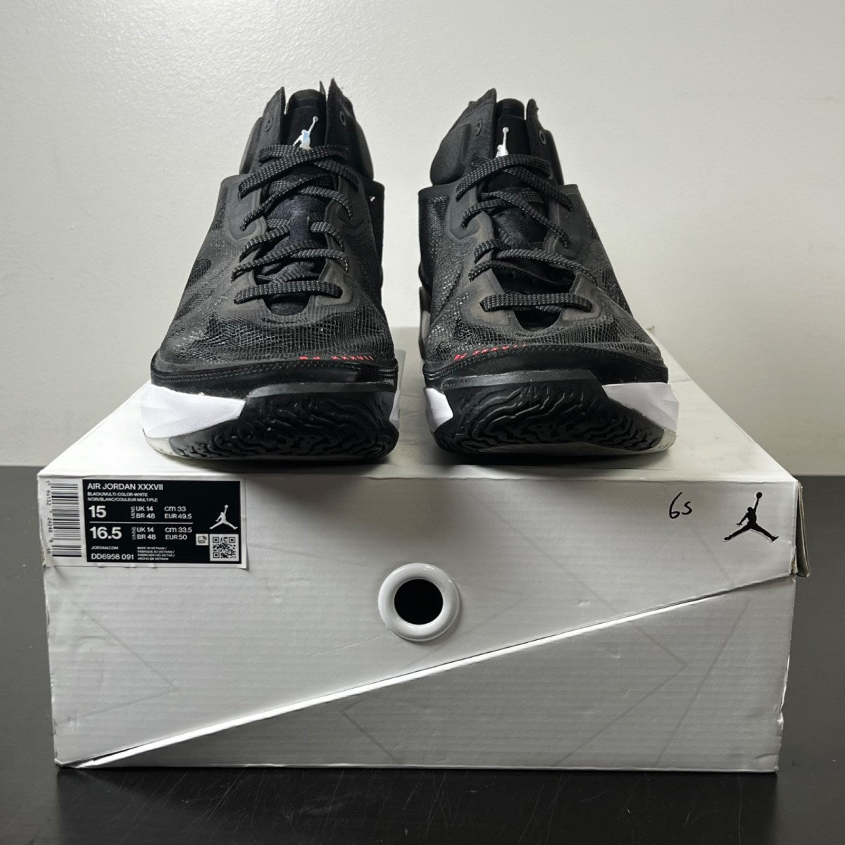 Jordan 37 Black Hot Punch 15 (Heavily Worn Pre-Owned)JordanBlack/White/Hot Punch/Multicolor - Image 2