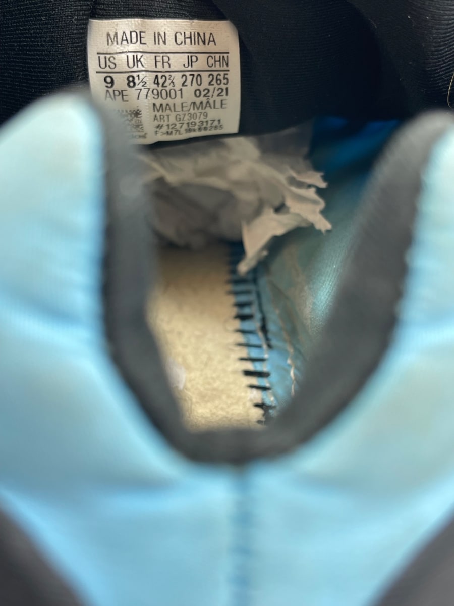 adidas Yeezy Boost 700 MNVN Bright Cyan 9 (Moderately Worn Pre-Owned) - Image 8