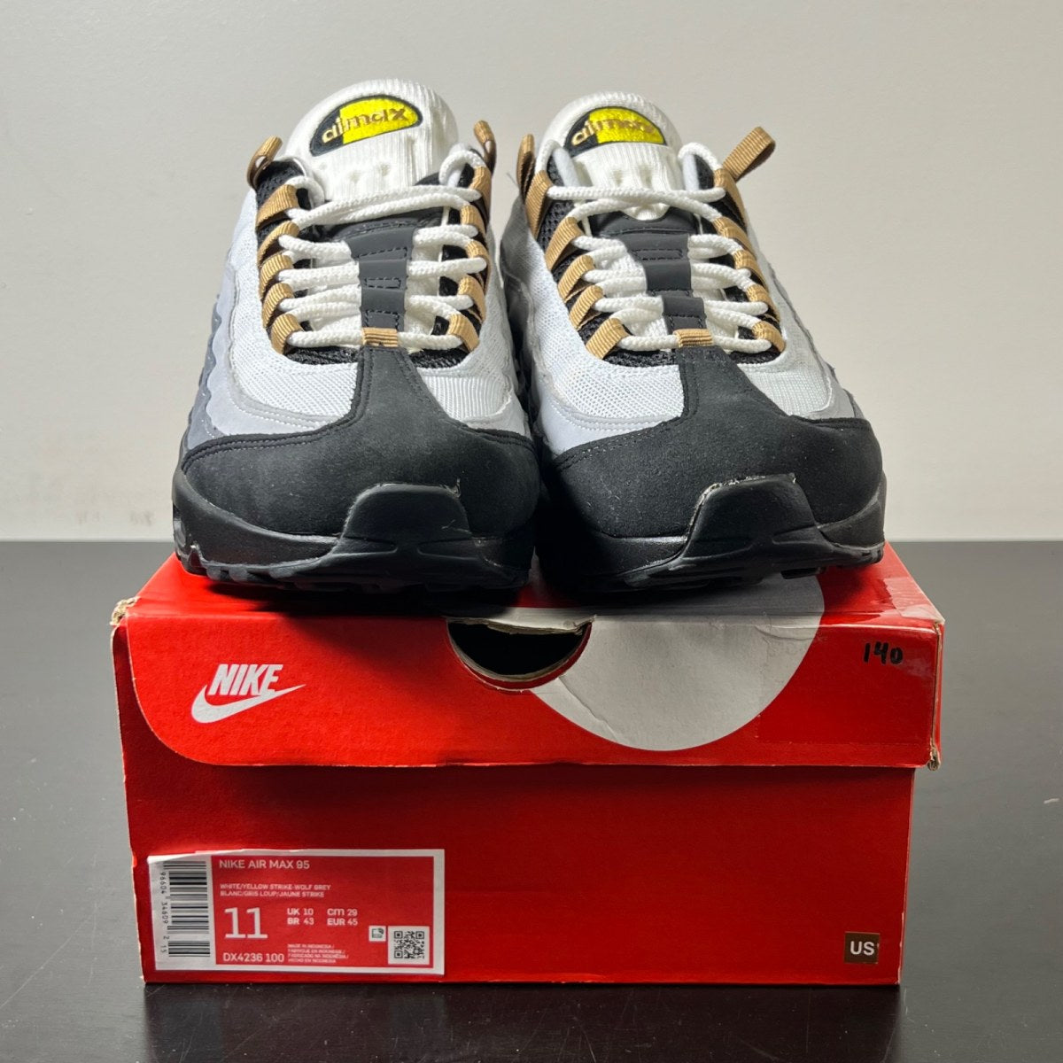 Nike Air Max 95 Icons Yellow Strike 11 (Lightly Worn Pre-Owned)NikeWhite/Wolf Grey/Cool Grey/Yellow Strike - Image 2