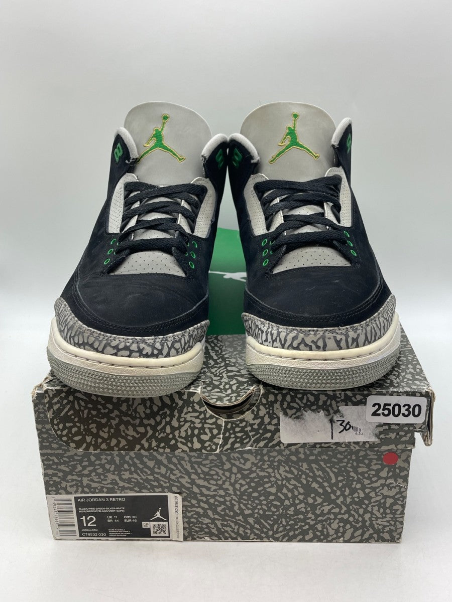 Jordan 3 Retro Pine Green 12 (Moderately Worn Pre-Owned)JordanBlack/Silver/White/Pine Green - Image 2