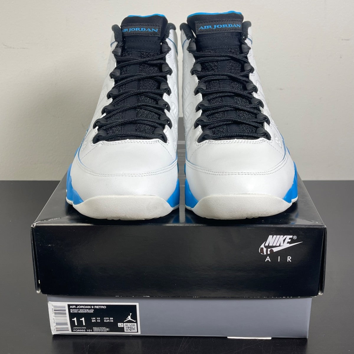 Jordan 9 Retro Powder Blue (2024) 11 (Moderately Worn Pre-Owned)JordanSummit White/Black/Dark Powder Blue - Image 2